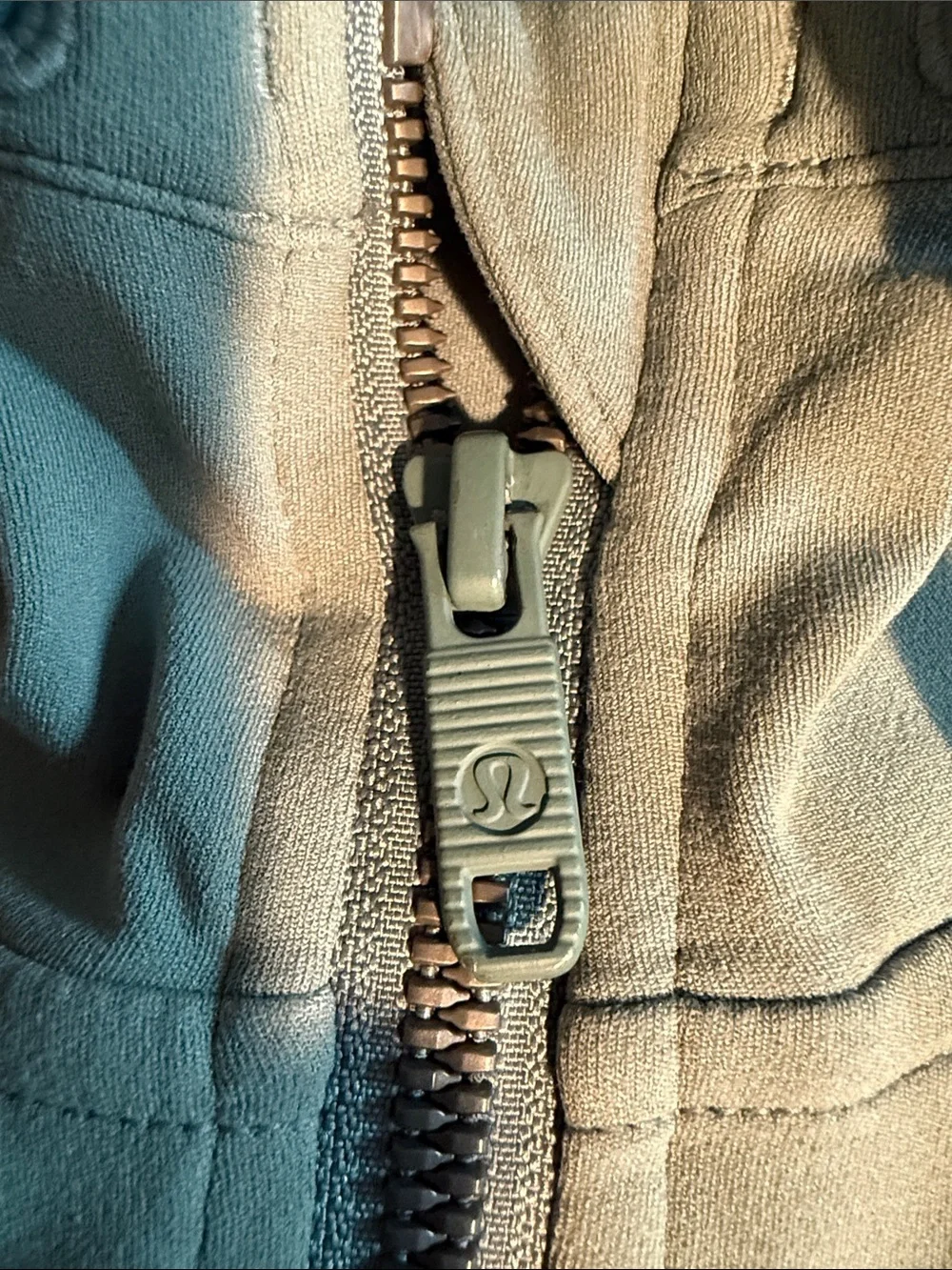 Lululemon Define Hoodie Jacket Nulu + Train Times 7/8 Legging Set size 8